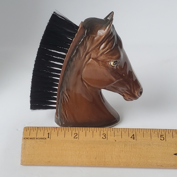 Vintage Ceramic Horse Head Brush with Black Bristles Equestrian Clothes Brush - Picture 8 of 8